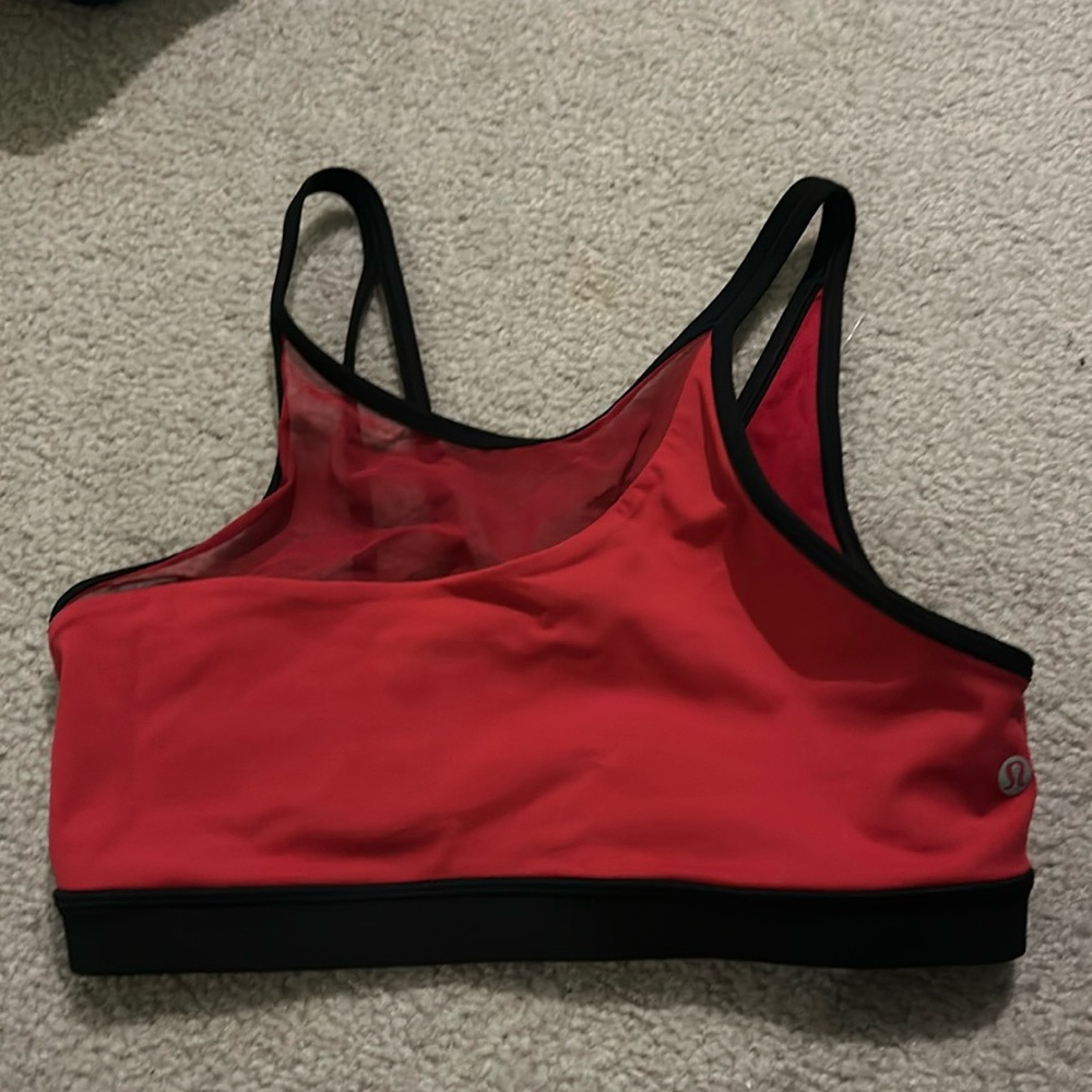 Lululemon Asymmetrical Energy Bra